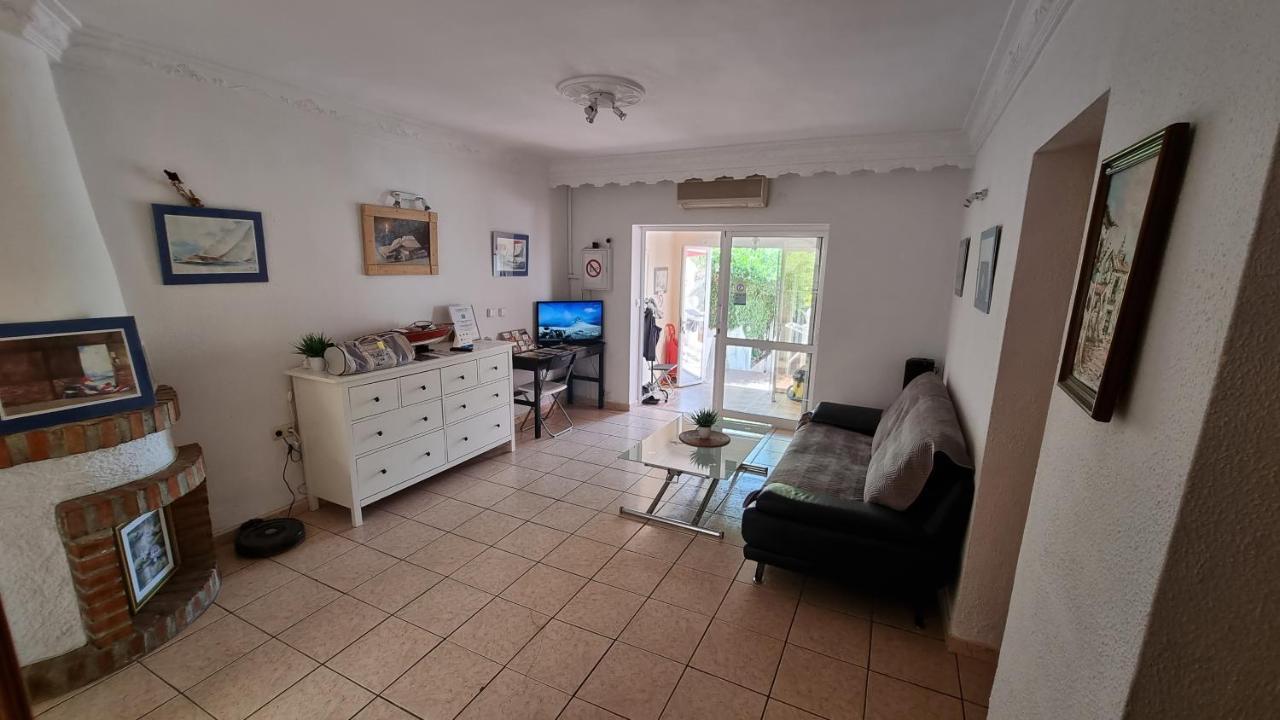 בנאלמדנה Roberto Guest House מראה חיצוני תמונה