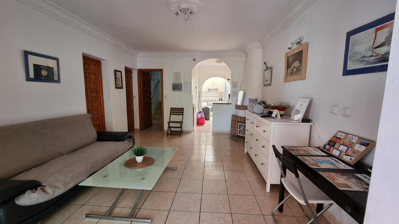 בנאלמדנה Roberto Guest House מראה חיצוני תמונה